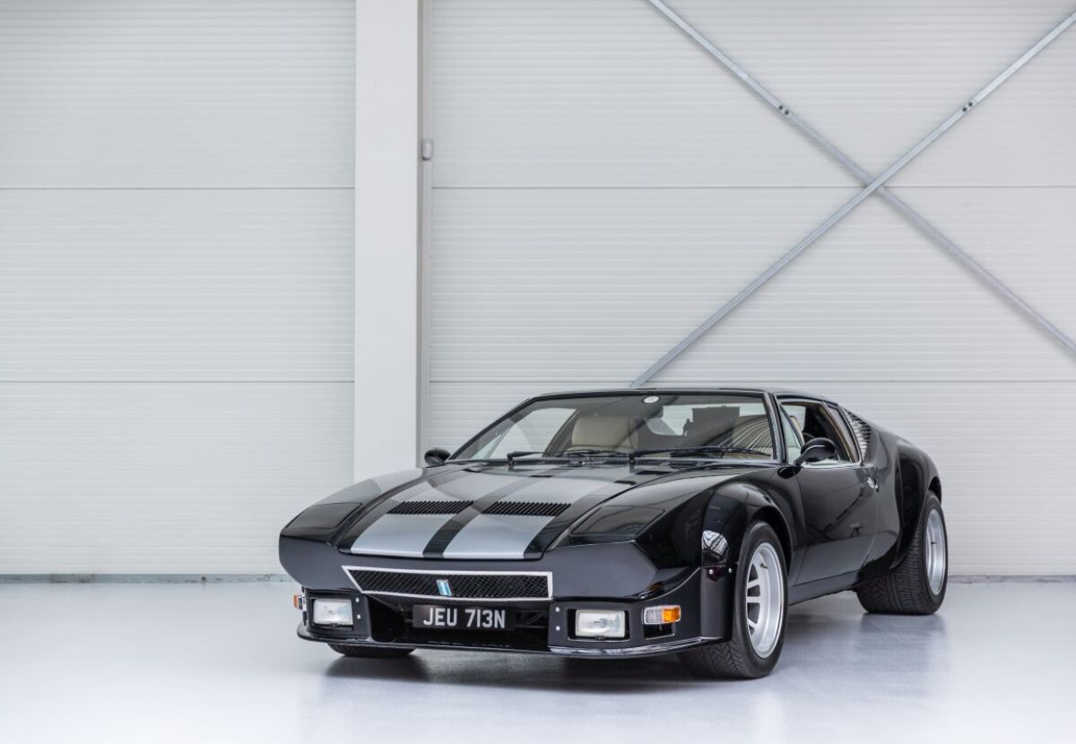 01-1971_DeTomaso_Pantera_GT4.jpg