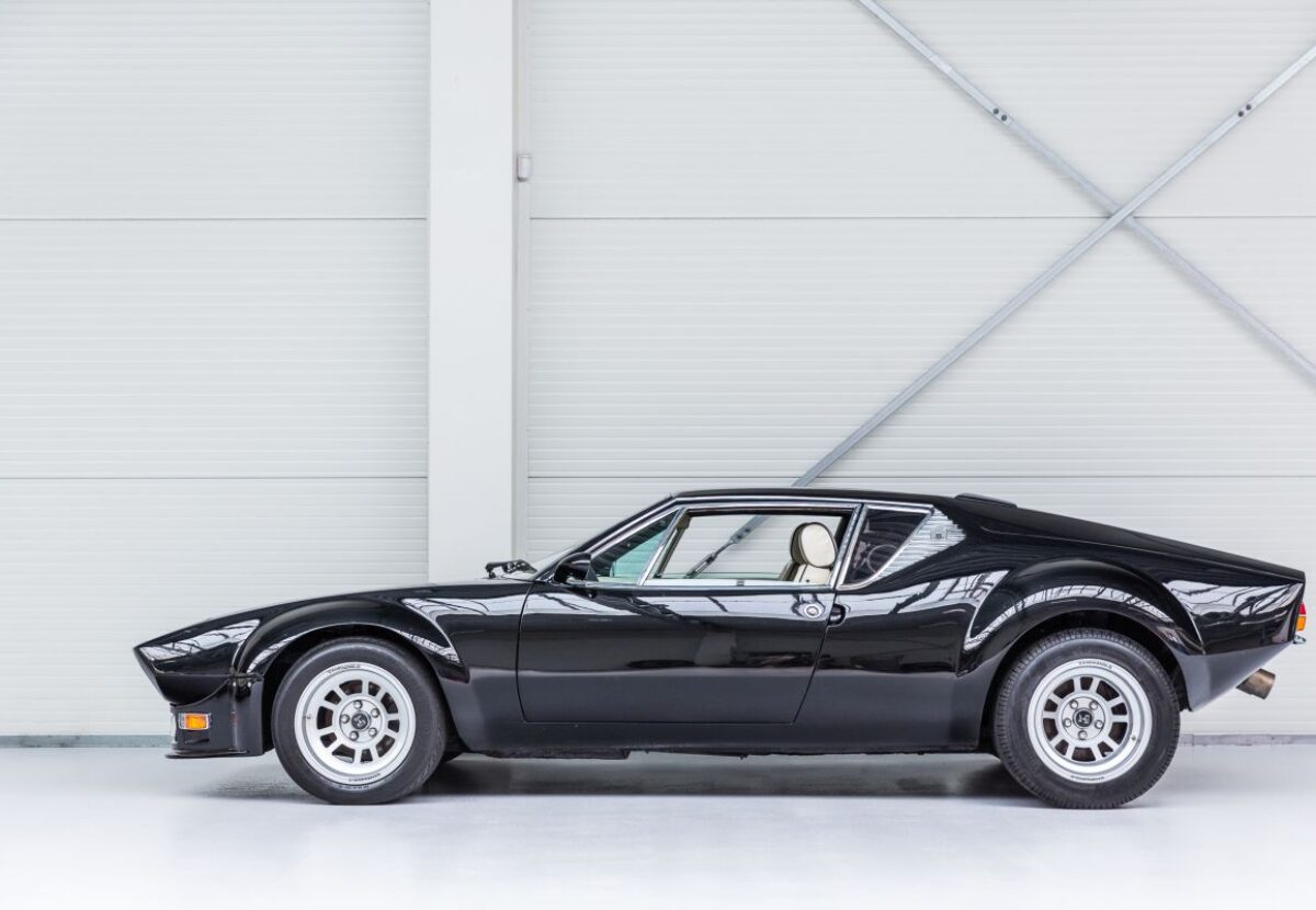 06-1971_DeTomaso_Pantera_GT4.jpg