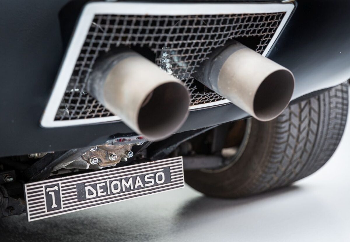 12-1971_DeTomaso_Pantera_GT4.jpg