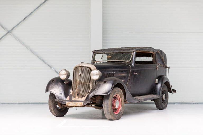 1934 Plymouth Pe Deluxe Cabriolet By Petera 01