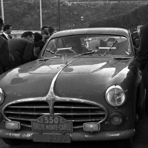 No 350 Ghesquiere/Faure on Delahaye 235 MS, 30th. Rallye Monte Carlo 1953 No 350 Ghesquiere/Faure on Delahaye 235 MS, 30th. Rallye Monte Carlo 1953